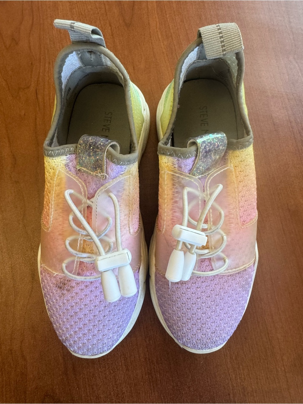 Steve Madden Girls Pastel Rainbow Knit Sneakers Size 13Youth